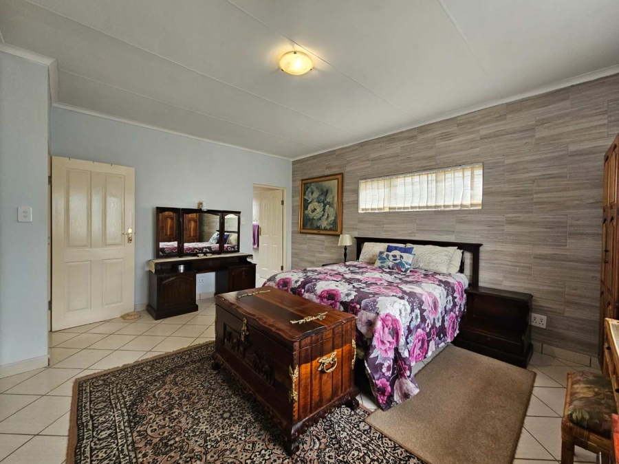 3 Bedroom Property for Sale in Jeffreys Bay Central Eastern Cape